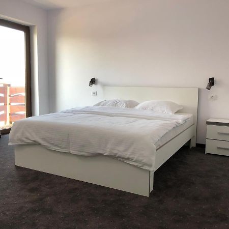 Casa Galbena Bed and Breakfast Arbore Εξωτερικό φωτογραφία